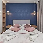 In The Heart Of By Renters Prestige شقة