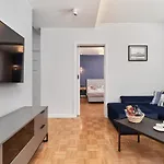 In The Heart Of By Renters Prestige Breslavia
