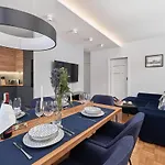 In The Heart Of By Renters Prestige *