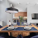Appartamento In The Heart Of By Renters Prestige *
