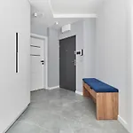 Appartamento In The Heart Of By Renters Prestige