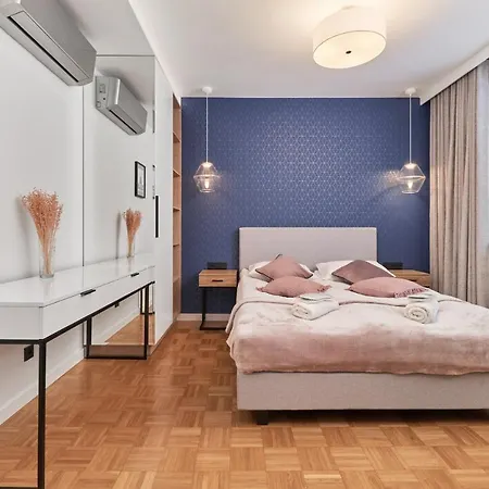 In The Heart Of By Renters Prestige Wroclaw