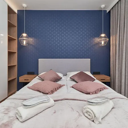 In The Heart Of By Renters Prestige 公寓