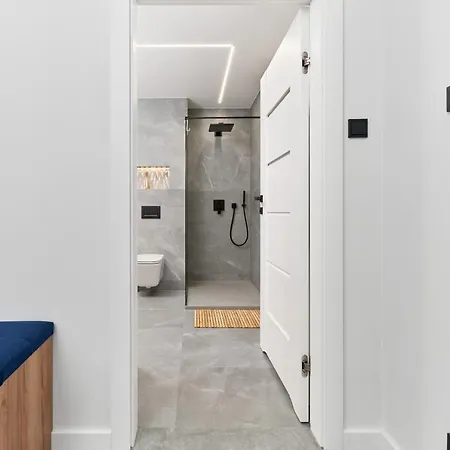 In The Heart Of By Renters Prestige Wroclaw